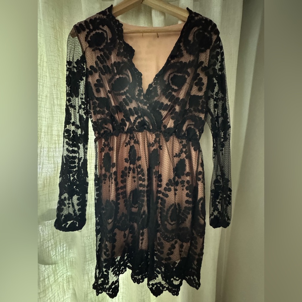 Elegant Black Lace Dress